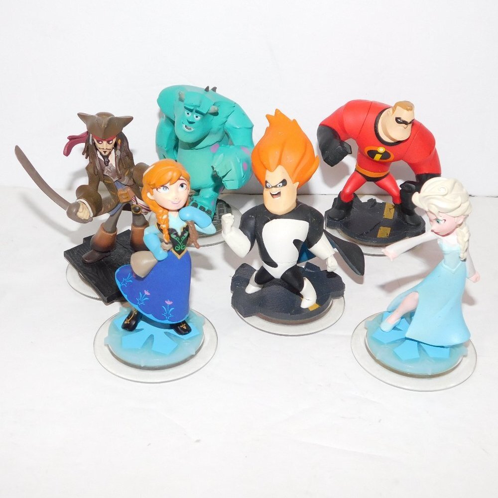 Lot of 6 Disney Infinity Video Game Figures Incredibles Frozen Monsters Inc